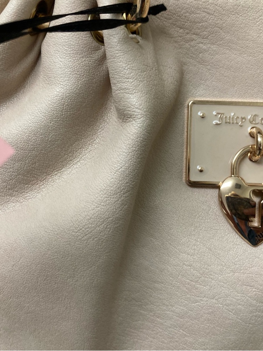 Juicy Couture Beige Shoulder Bag with Gold Hardware and Heart Charm - Picture 9 of 12